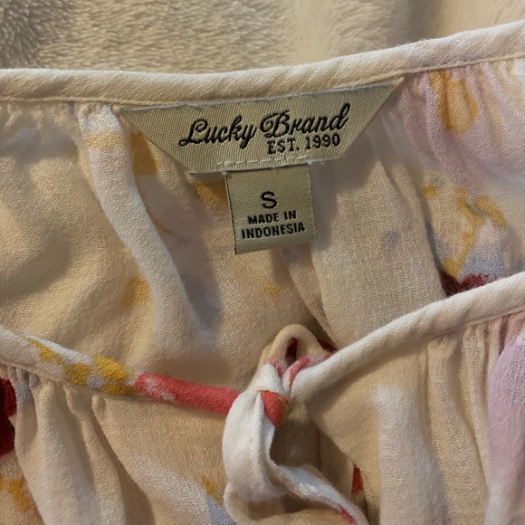 Lucky brand flowy flower top - Picture 2 of 3